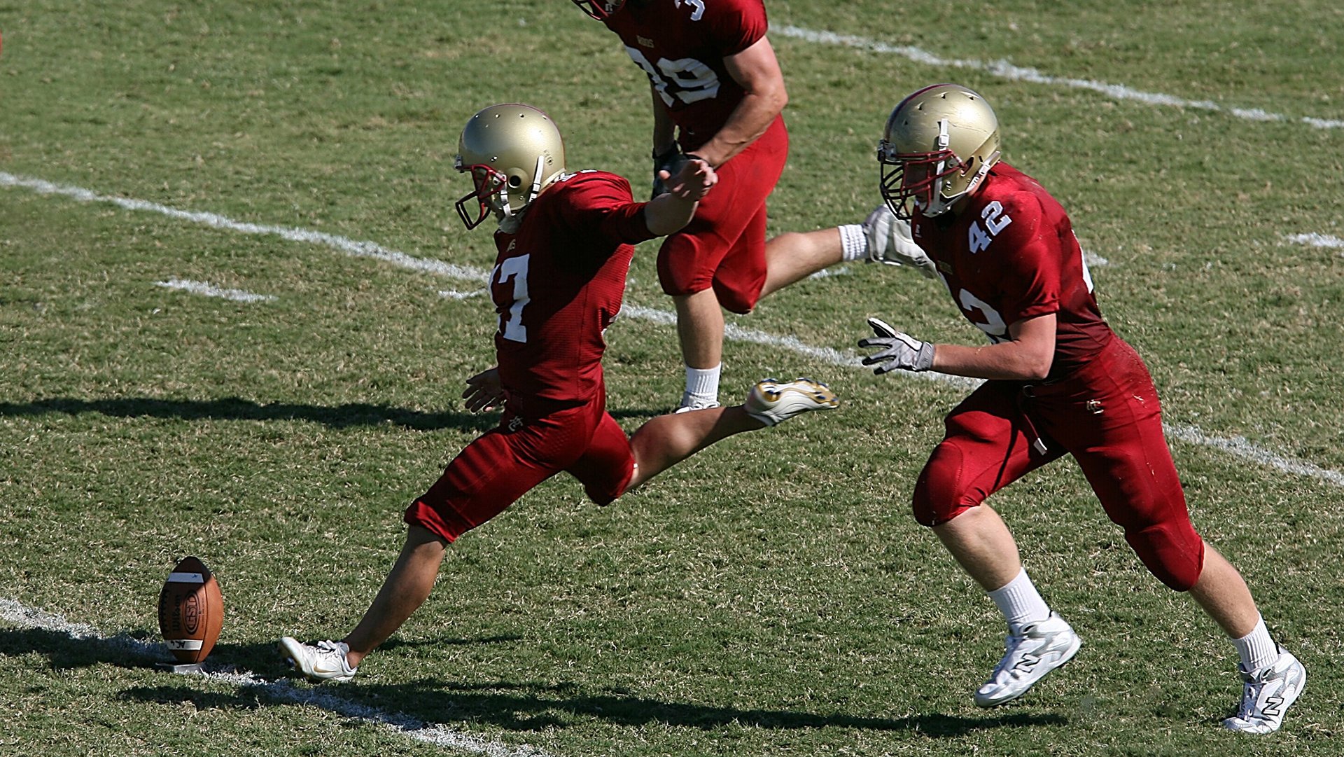 法甲激烈角逐:团队配合与个人技术的极佳结合,法甲冲突